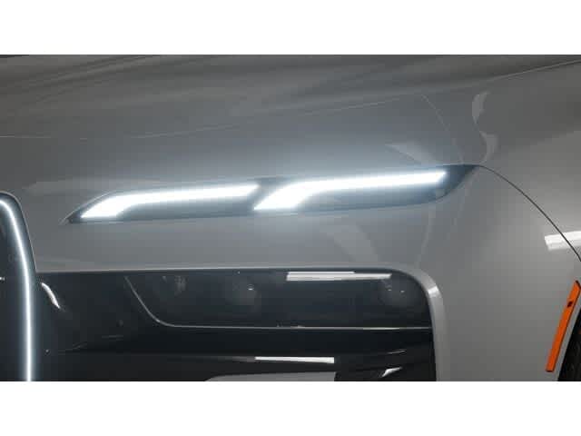2025 BMW 7 Series 740i xDrive 6
