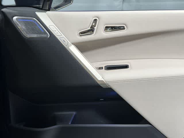 Thumbnail: 2023 BMW iX - 35