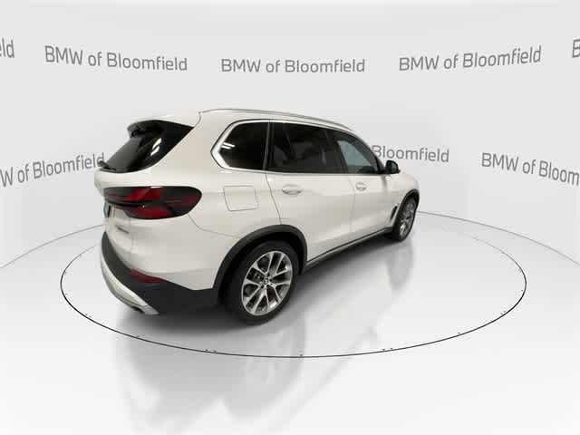 Thumbnail: 2024 BMW X5 - 8
