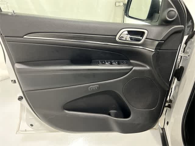 Thumbnail: 2020 Jeep Grand Cherokee - 35