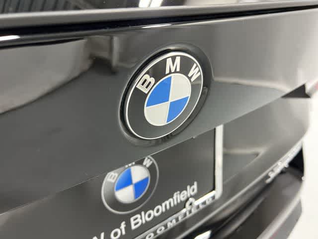 Thumbnail: 2023 BMW X1 - 17