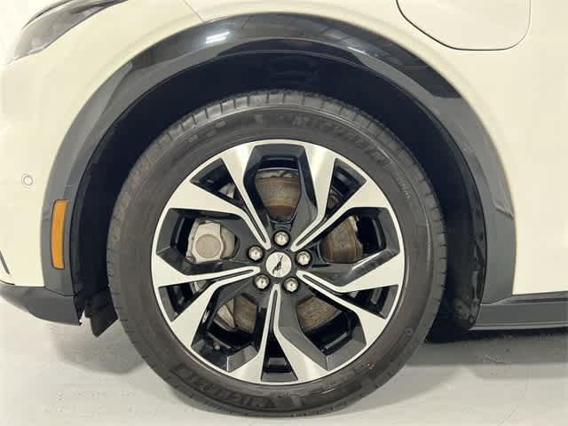 Thumbnail: 2022 Ford Mustang Mach-E - 18