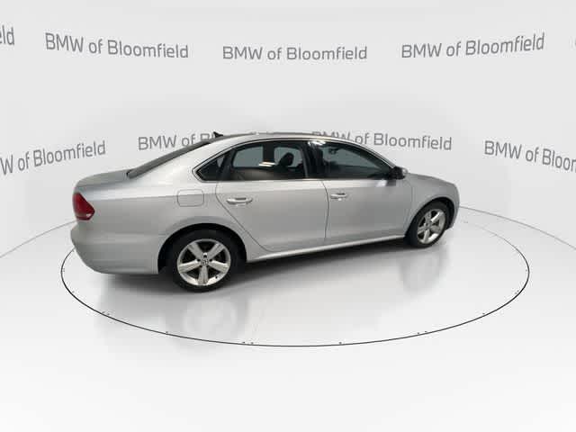 Thumbnail: 2013 Volkswagen Passat - 8