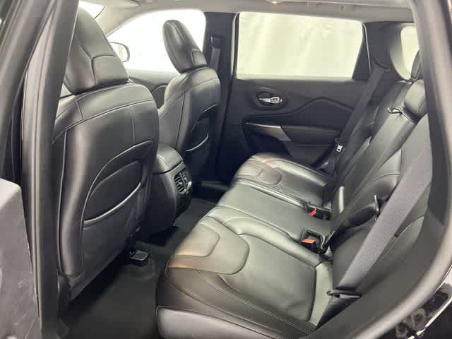 Thumbnail: 2020 Jeep Cherokee - 24