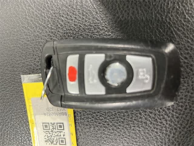 Thumbnail: 2017 BMW 3 Series - 31