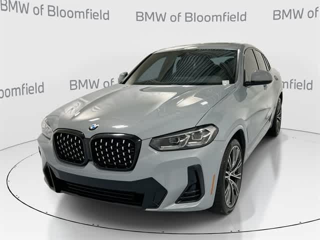 Thumbnail: 2022 BMW X4 - 1