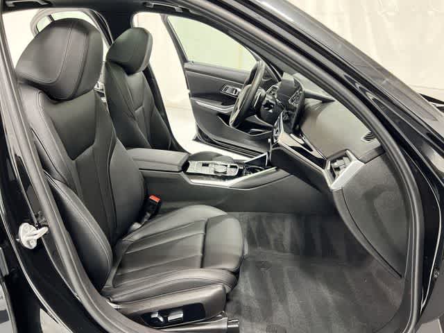 Thumbnail: 2023 BMW 3 Series - 26