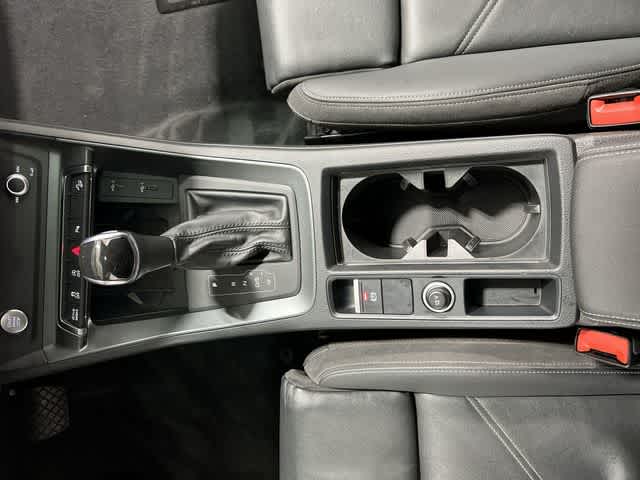 Thumbnail: 2020 Audi Q3 - 30