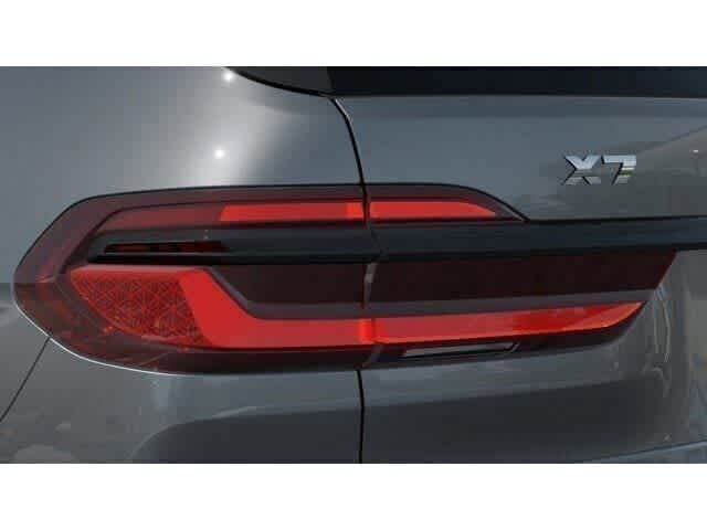 Thumbnail: 2026 BMW X7 - 8
