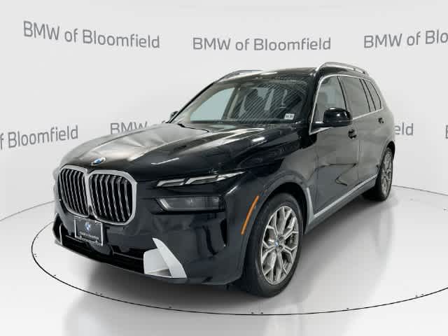 2023 BMW X7