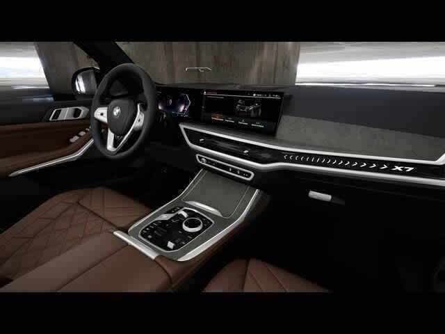 Thumbnail: 2025 BMW X7 - 14