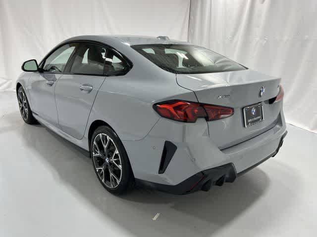 Thumbnail: 2025 BMW 2 Series - 12