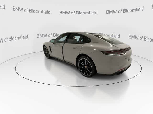 Thumbnail: 2022 Porsche Panamera - 6
