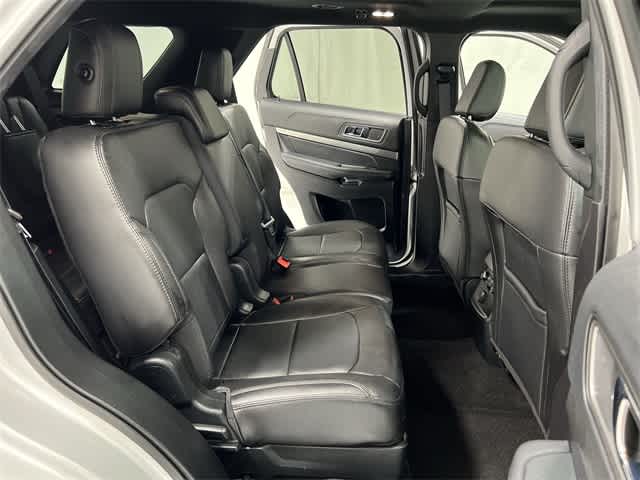 Thumbnail: 2018 Ford Explorer - 25