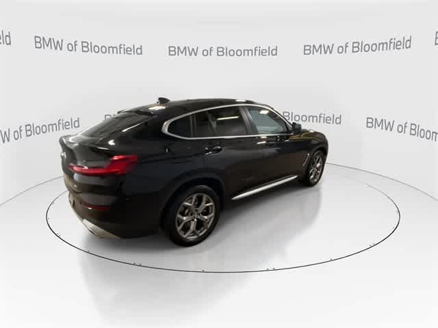 Thumbnail: 2023 BMW X4 - 8