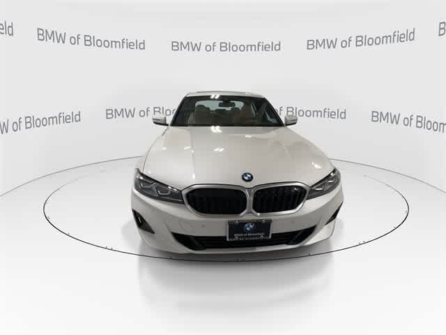 Thumbnail: 2025 BMW 3 Series - 3