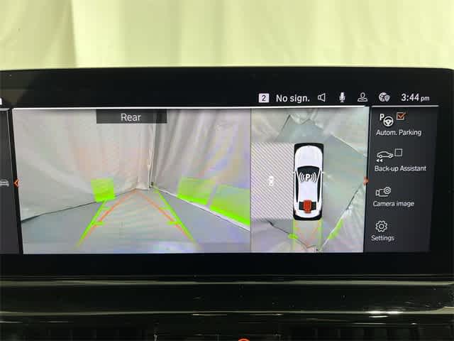 Thumbnail: 2023 BMW 8 Series - 29