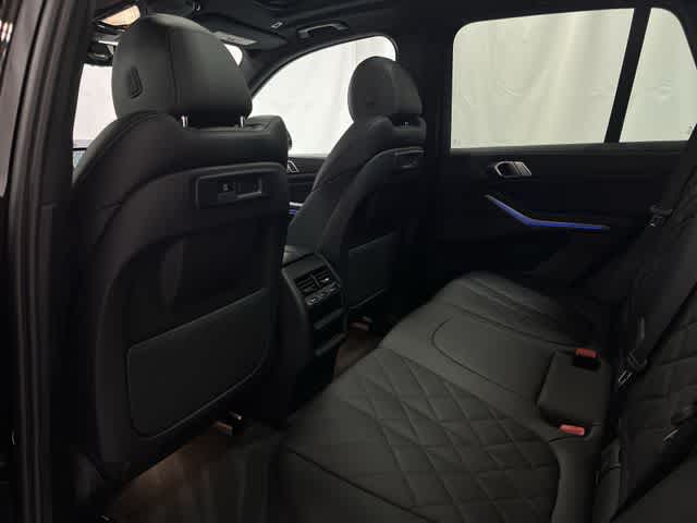 Thumbnail: 2023 BMW X5 - 24
