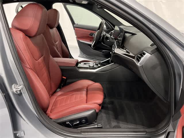 Thumbnail: 2024 BMW 3 Series - 26