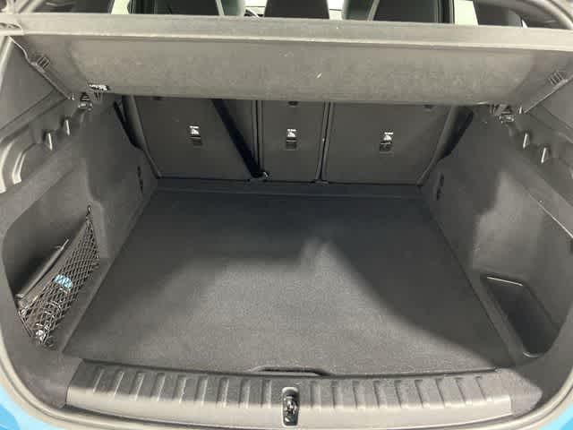 Thumbnail: 2025 BMW X1 - 32