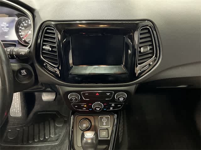 Thumbnail: 2020 Jeep Compass - 28