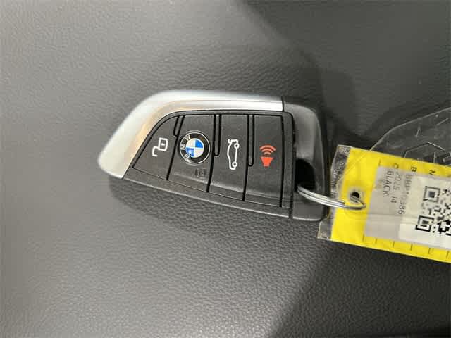 Thumbnail: 2025 BMW i4 - 33