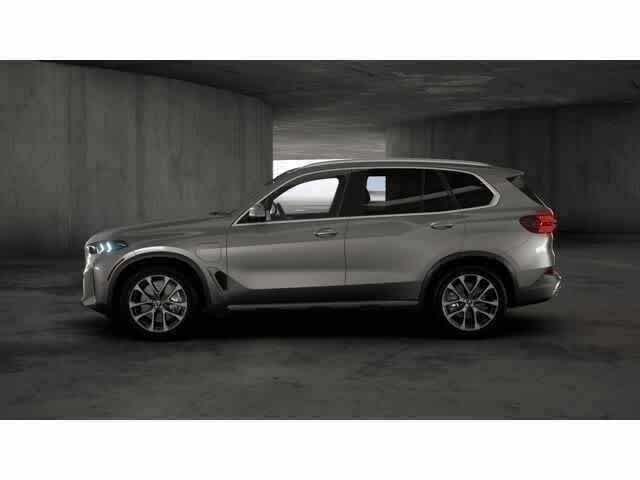 Thumbnail: 2026 BMW X5 - 4