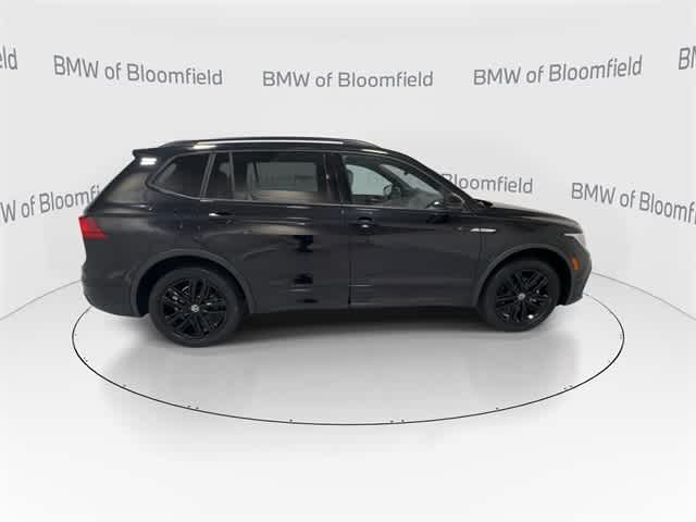 Thumbnail: 2022 Volkswagen Tiguan - 8