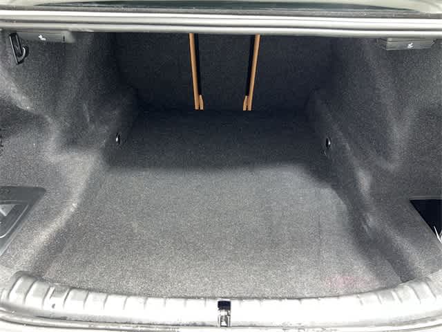 Thumbnail: 2023 BMW 5 Series - 32