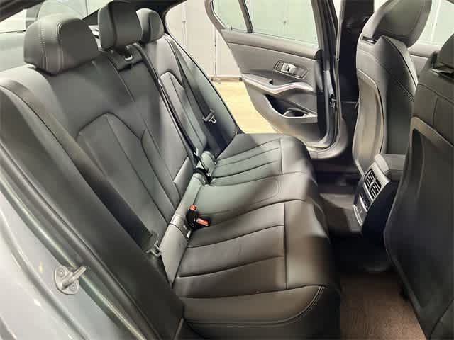 2024 BMW 3 Series 330i xDrive 26