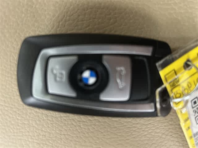 Thumbnail: 2014 BMW 3 Series - 32