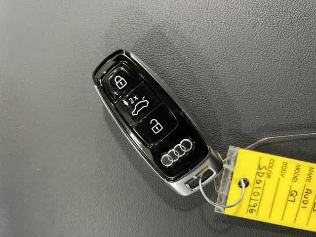 Thumbnail: 2025 Audi Q7 - 33