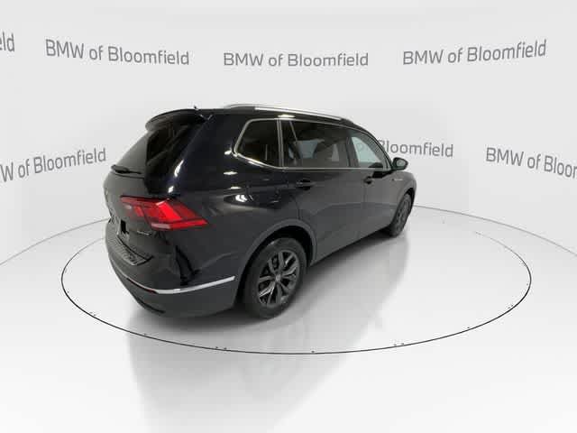 Thumbnail: 2023 Volkswagen Tiguan - 8