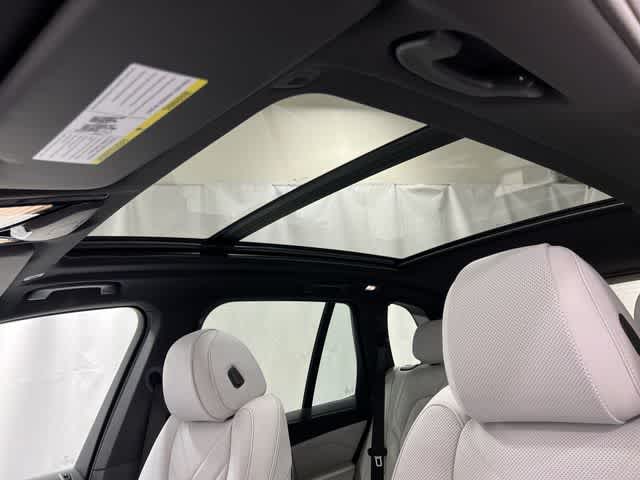 Thumbnail: 2024 BMW X5 - 23