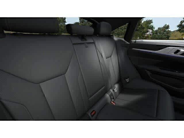 Thumbnail: 2026 BMW i4 - 12