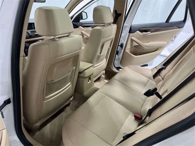 Thumbnail: 2014 BMW X1 - 24