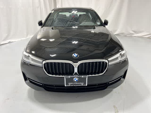 Thumbnail: 2023 BMW 5 Series - 16
