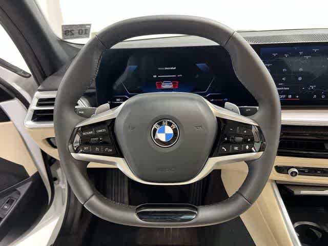 Thumbnail: 2025 BMW 3 Series - 26