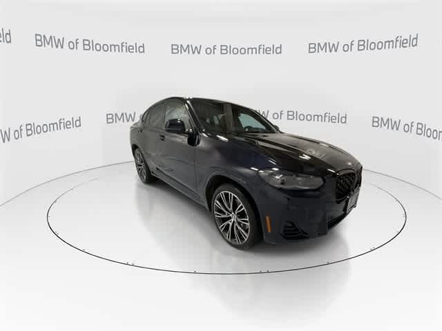 Thumbnail: 2023 BMW X4 - 2