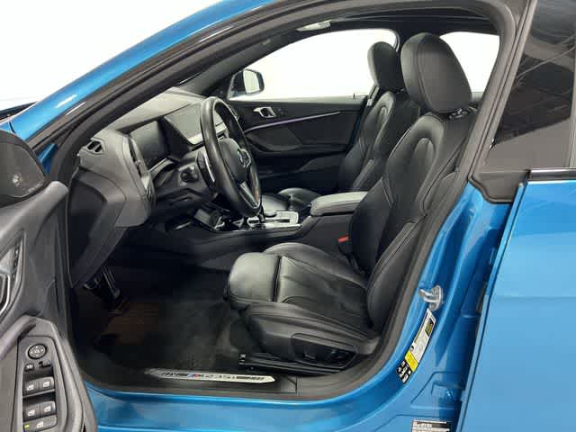 Thumbnail: 2024 BMW 2 Series - 10