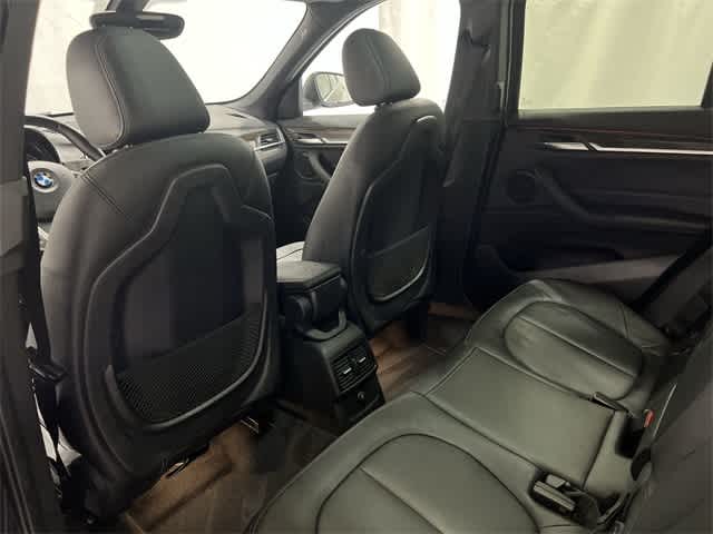 Thumbnail: 2016 BMW X1 - 24