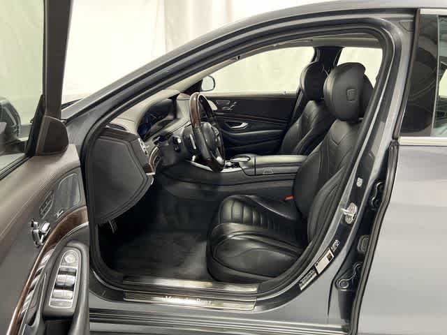 Thumbnail: 2018 Mercedes-Benz S-Class - 10