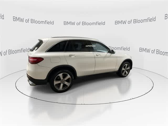 Thumbnail: 2017 Mercedes-Benz GLC - 8
