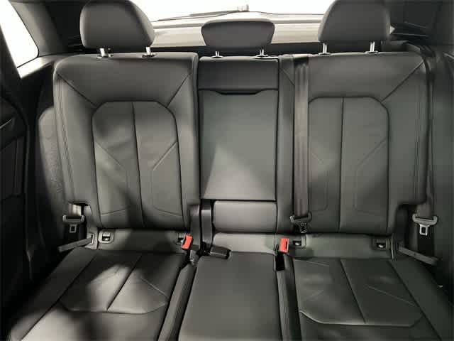 Thumbnail: 2024 Audi Q3 - 22