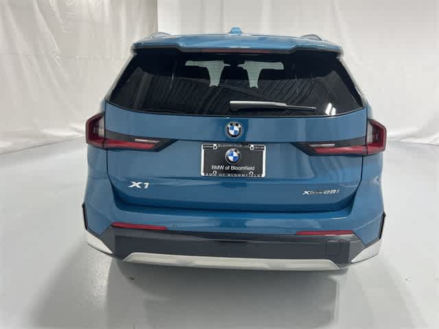 Thumbnail: 2025 BMW X1 - 13
