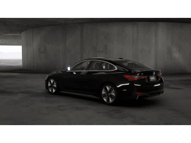 Thumbnail: 2025 BMW i4 - 2