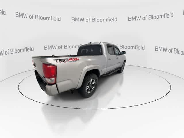 Thumbnail: 2017 Toyota Tacoma - 8