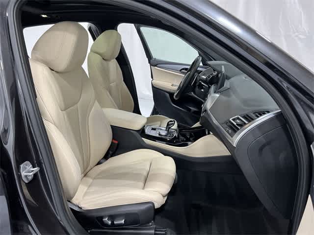 Thumbnail: 2023 BMW X4 - 26