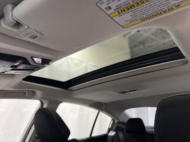 Thumbnail: 2022 Subaru Legacy - 23