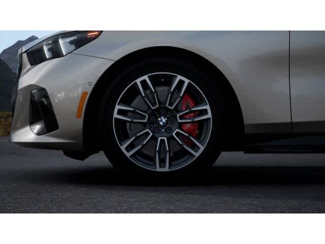 Thumbnail: 2026 BMW 5 Series - 7